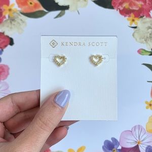 Kendra Scott Ari Stud Earrings in White Crystal